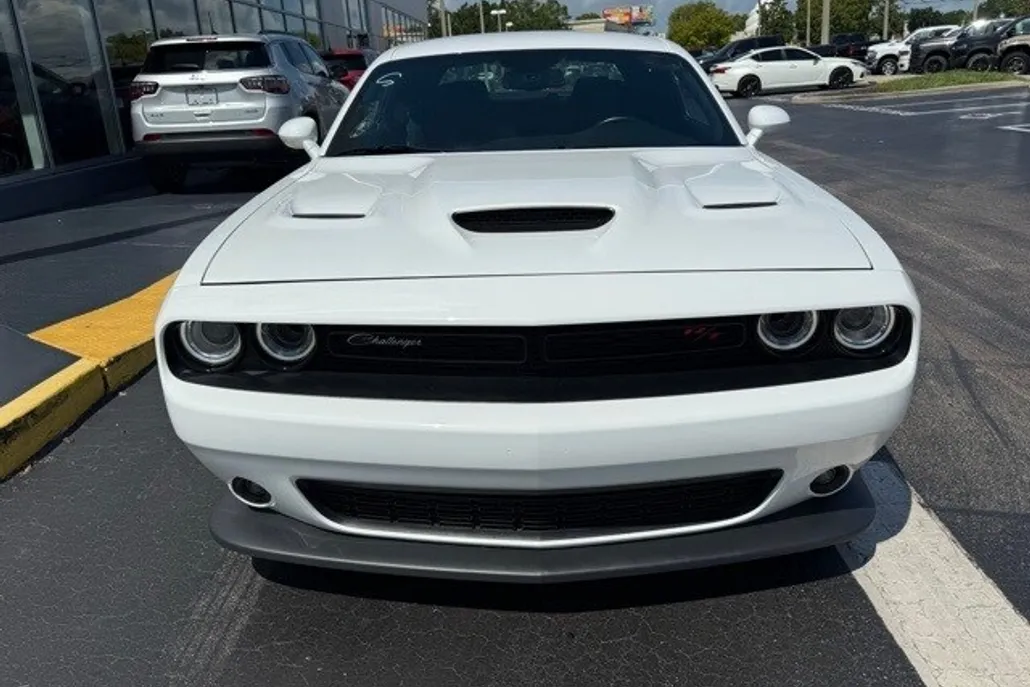 2021 Dodge Challenger R/T Scat Pack photo 1