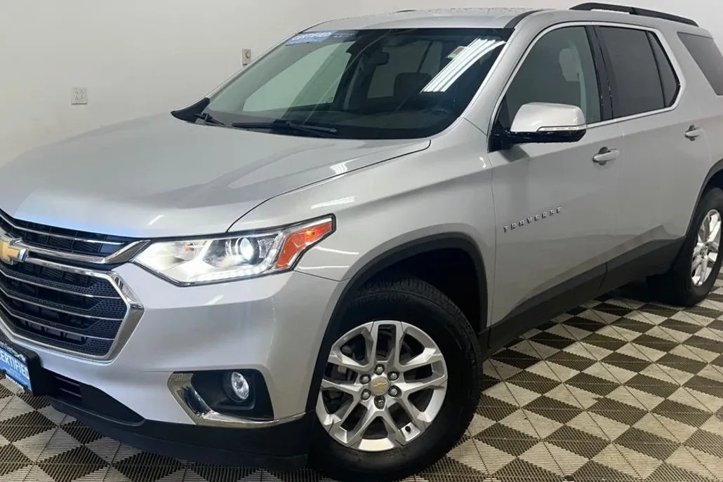 2020 Chevrolet Traverse 3LT photo 1