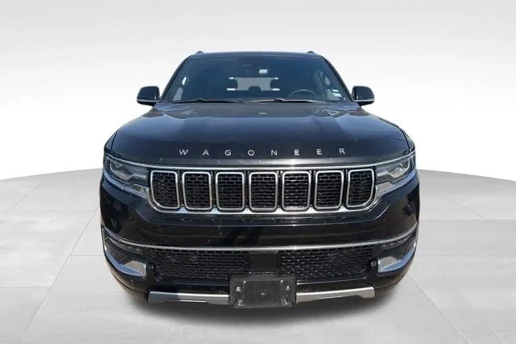 2023 Jeep Wagoneer L Series II photo 1