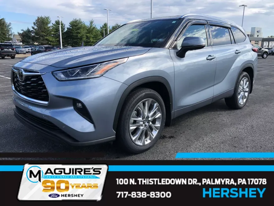 2021 Toyota Highlander Limited photo 1