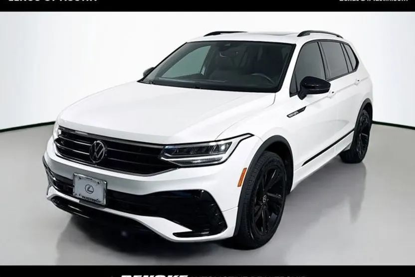 2023 Volkswagen Tiguan SE R-Line Black photo 1