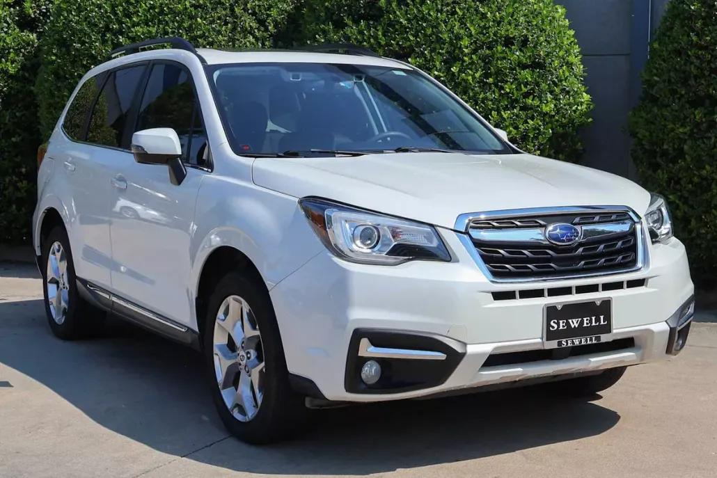 2018 Subaru Forester Touring photo 1