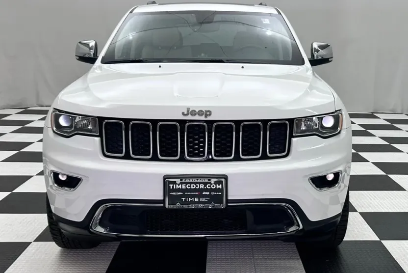 2018 Jeep Grand Cherokee Limited photo 1
