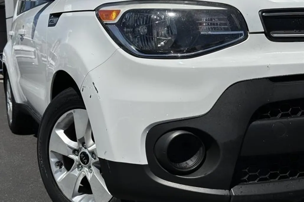 2017 Kia Soul Base photo 1