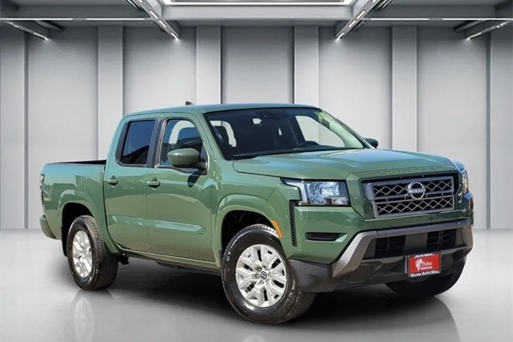 2022 Nissan Frontier SV photo 1