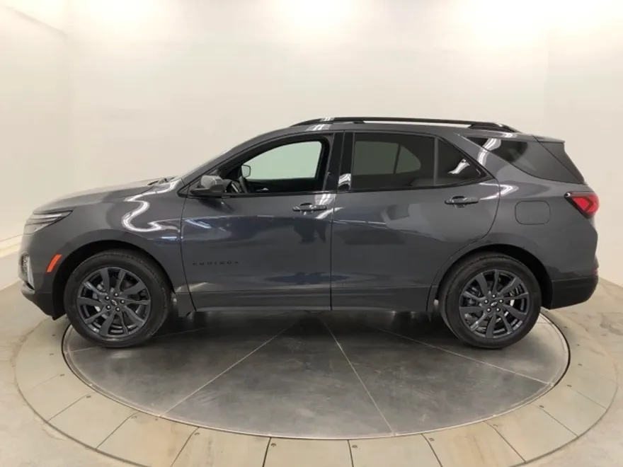 2023 Chevrolet Equinox RS photo 1