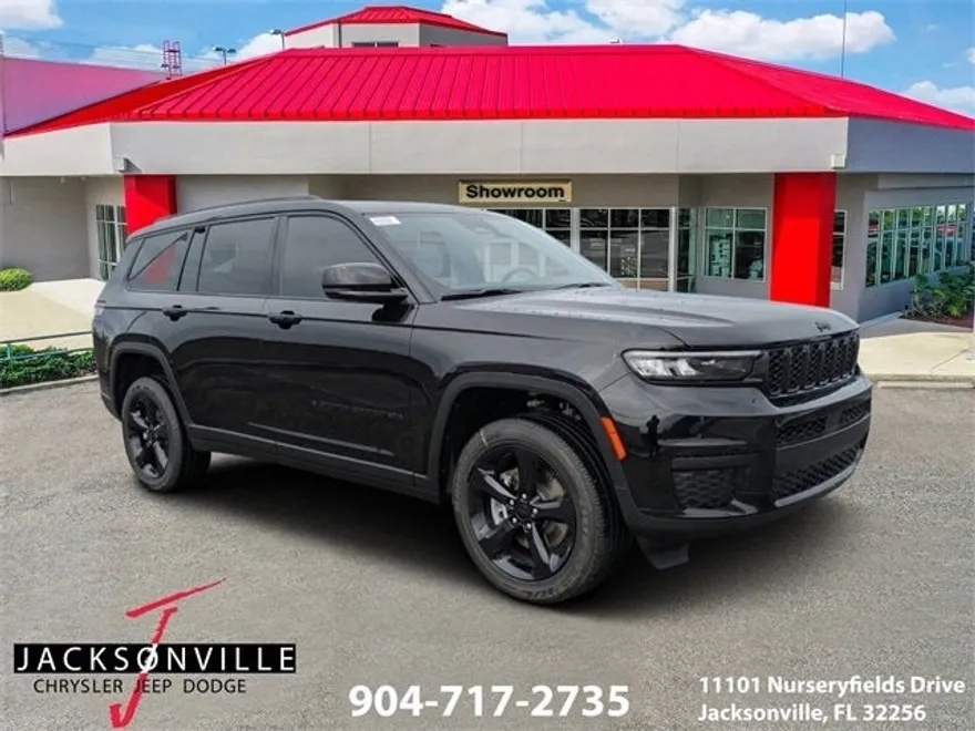 2025 Jeep Grand Cherokee Limited photo 1