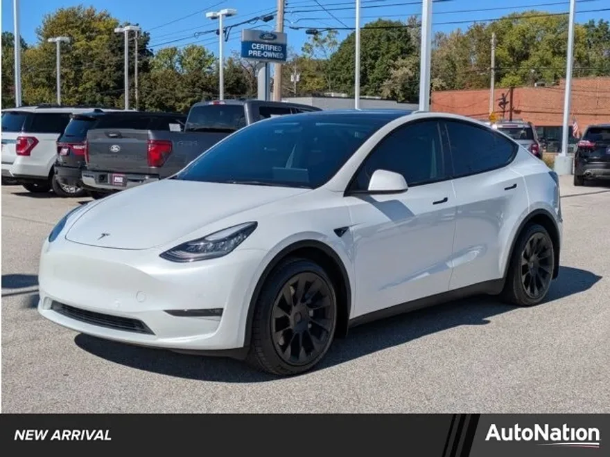 2021 Tesla Model Y Long Range photo 1
