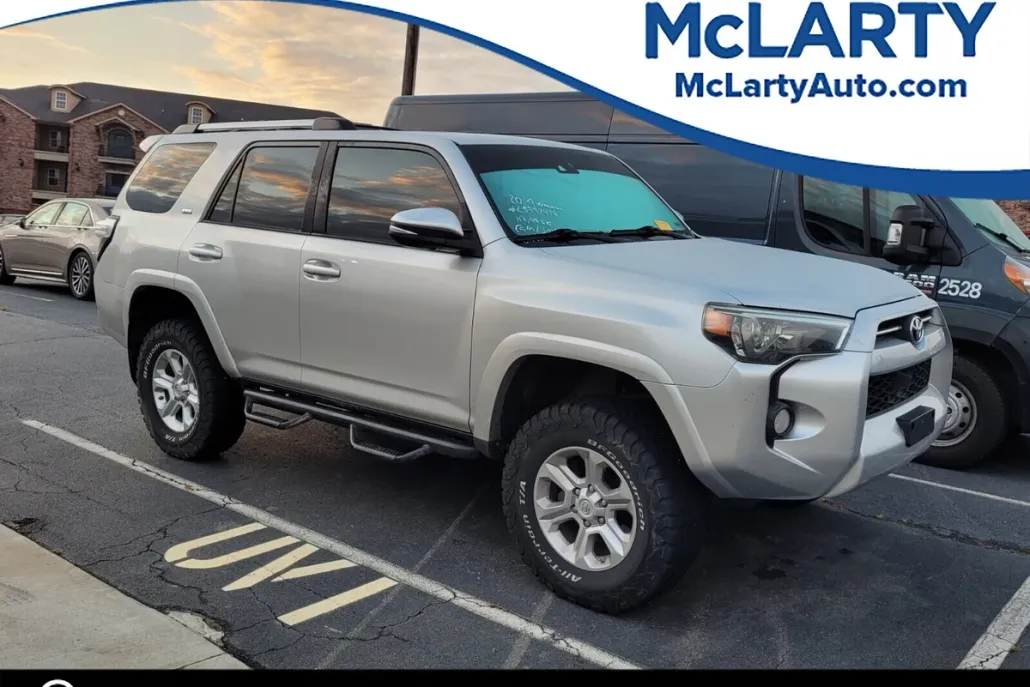 2020 Toyota 4Runner SR5 Premium photo 1