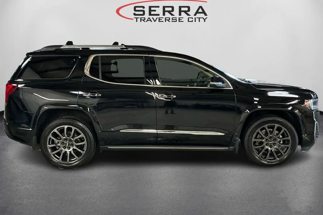 2022 Gmc Acadia Denali photo 1