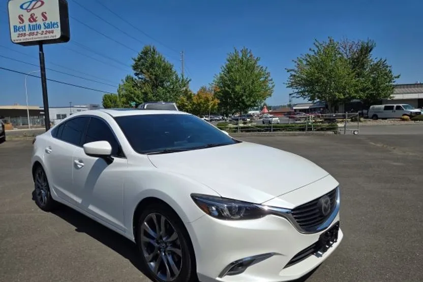 2017 Mazda Mazda6 Grand Touring photo 1