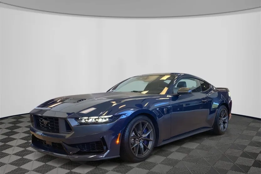 2024 Ford Mustang Dark Horse photo 1