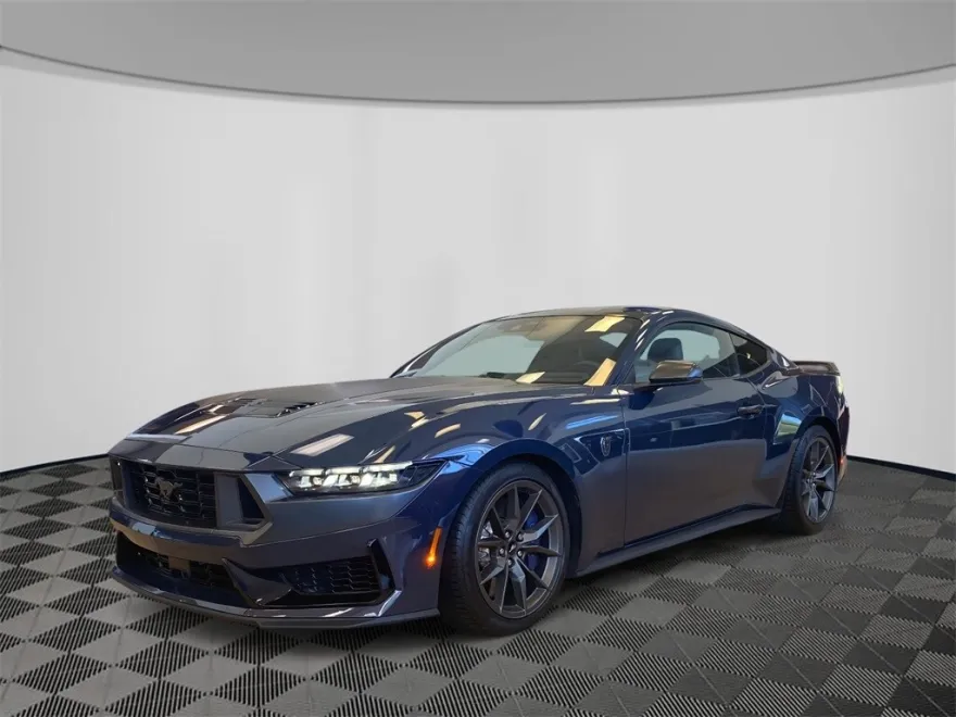 2024 Ford Mustang Dark Horse photo 1