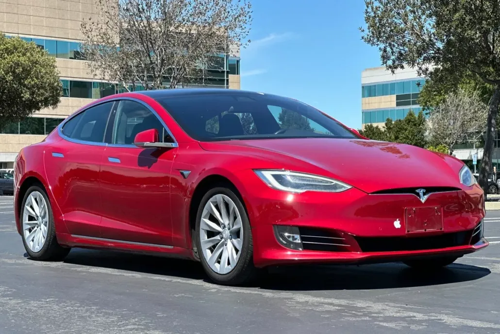 2017 Tesla Model S 60 photo 1