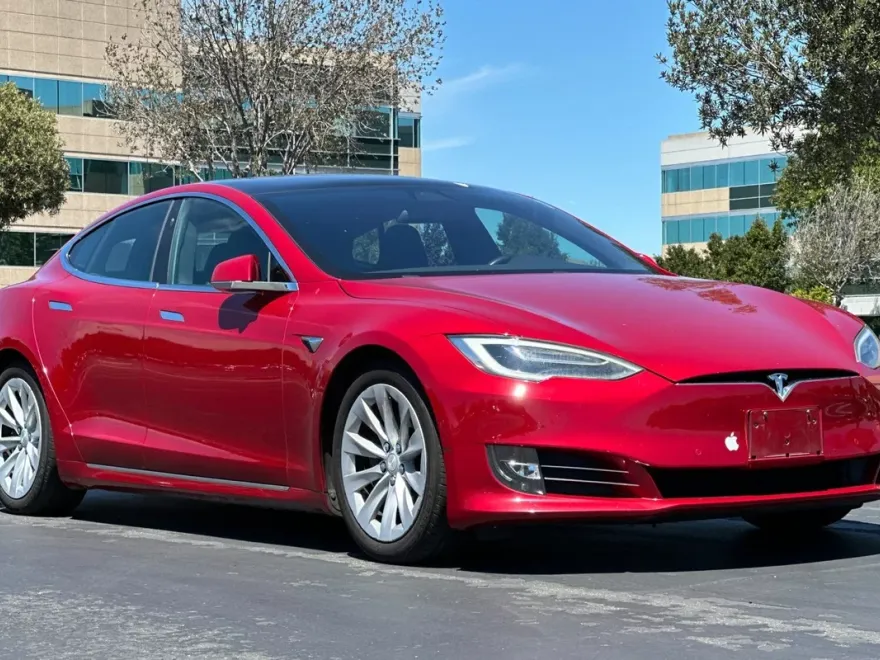 2017 Tesla Model S 60 photo 1