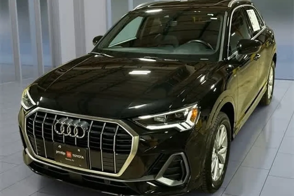 2024 Audi Q3 Premium S line photo 1