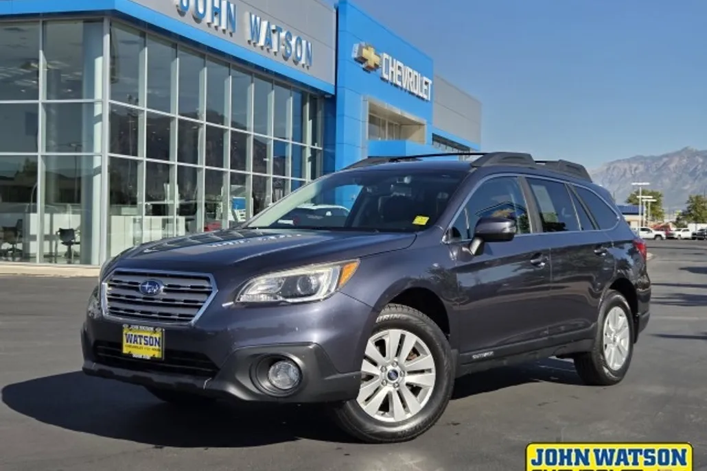 2017 Subaru Outback Premium photo 1