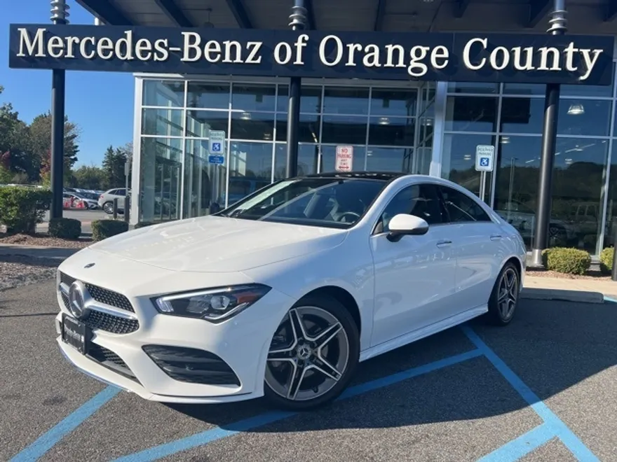 2023 Mercedes Benz CLA 250 4MATIC photo 1