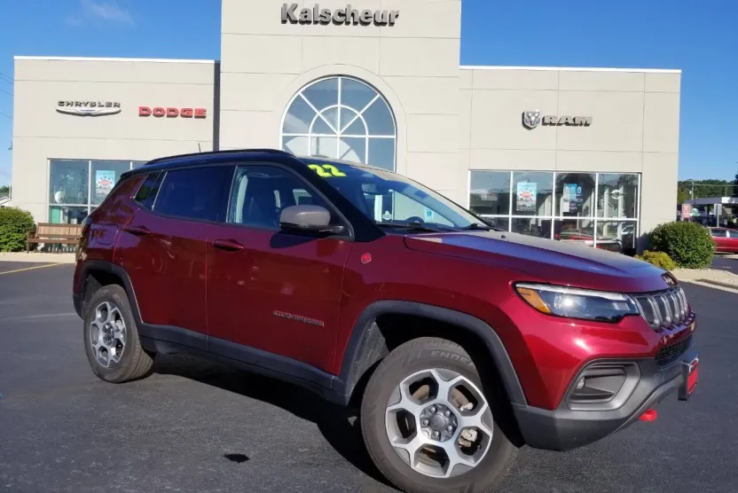 2022 Jeep Compass Trailhawk photo 1