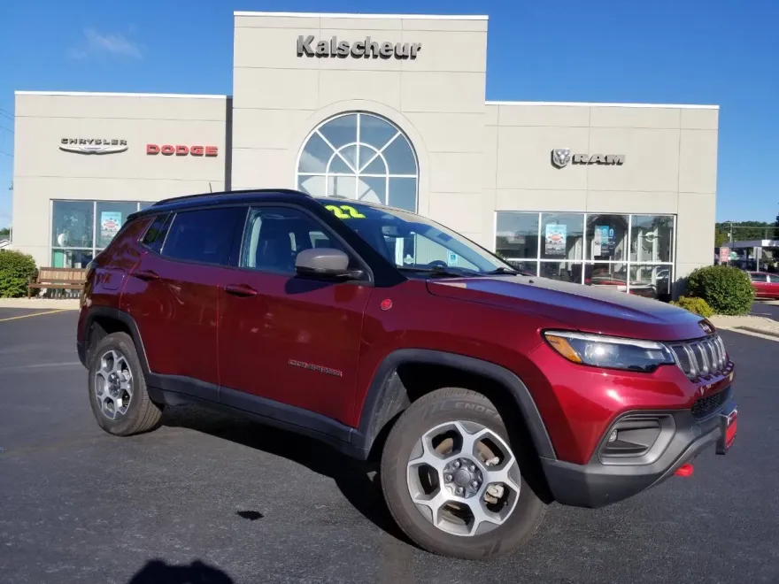 2022 Jeep Compass Trailhawk photo 1