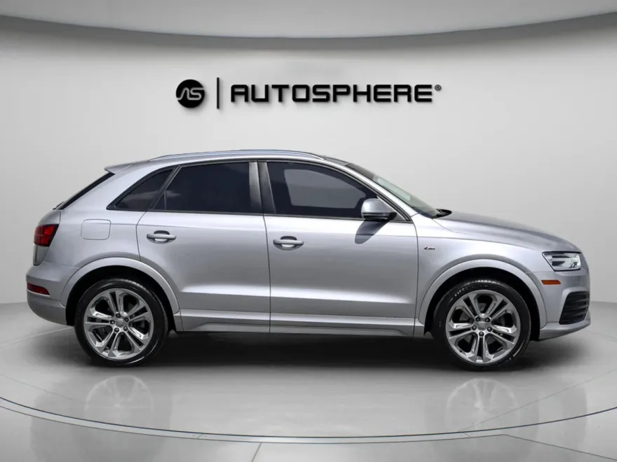 2018 Audi Q3 Premium photo 1