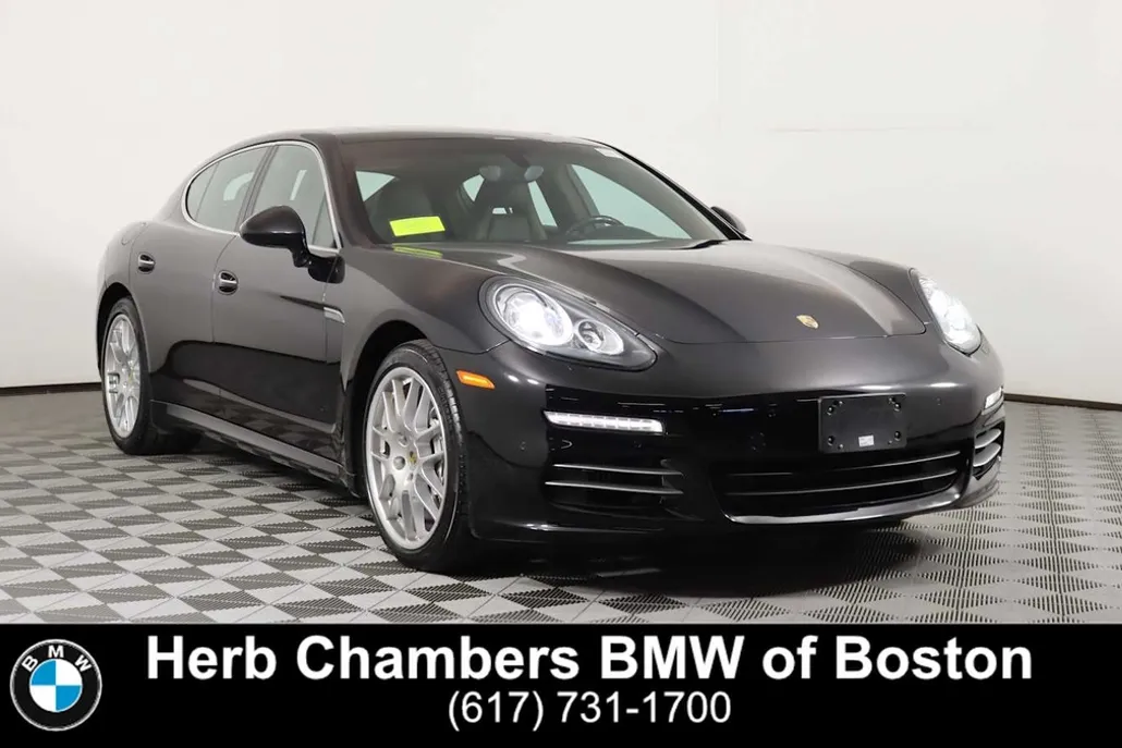 2015 Porsche Panamera 4S photo 1