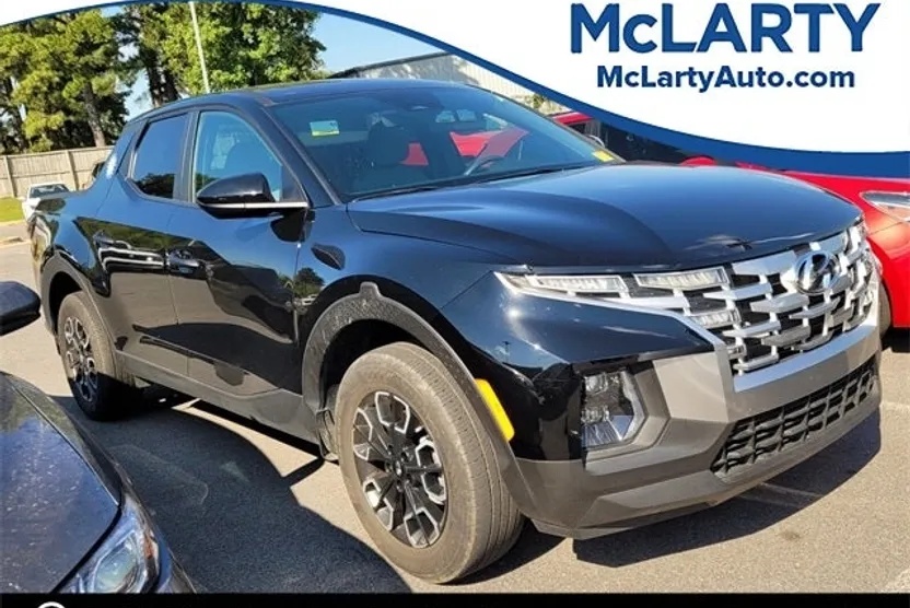 2024 Hyundai Santa Cruz SE photo 1