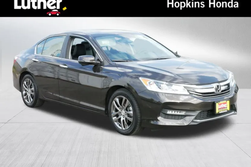 2017 Honda Accord EX photo 1