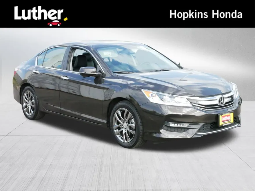 2017 Honda Accord EX photo 1