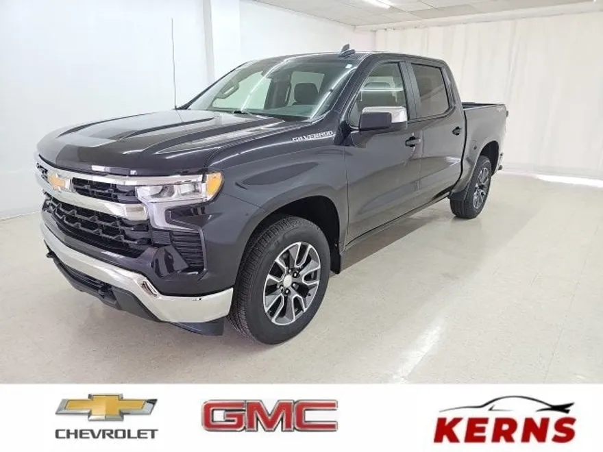 2022 Chevrolet Silverado 1500 LT photo 1