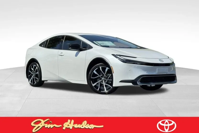 2026 Toyota Prius Plug-in Hybrid XSE photo 1