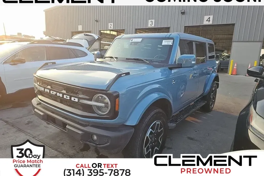 2023 Ford Bronco Outer Banks photo 1