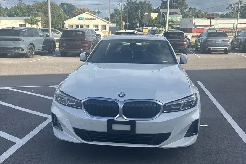 2023 Bmw 330i xDrive photo 1