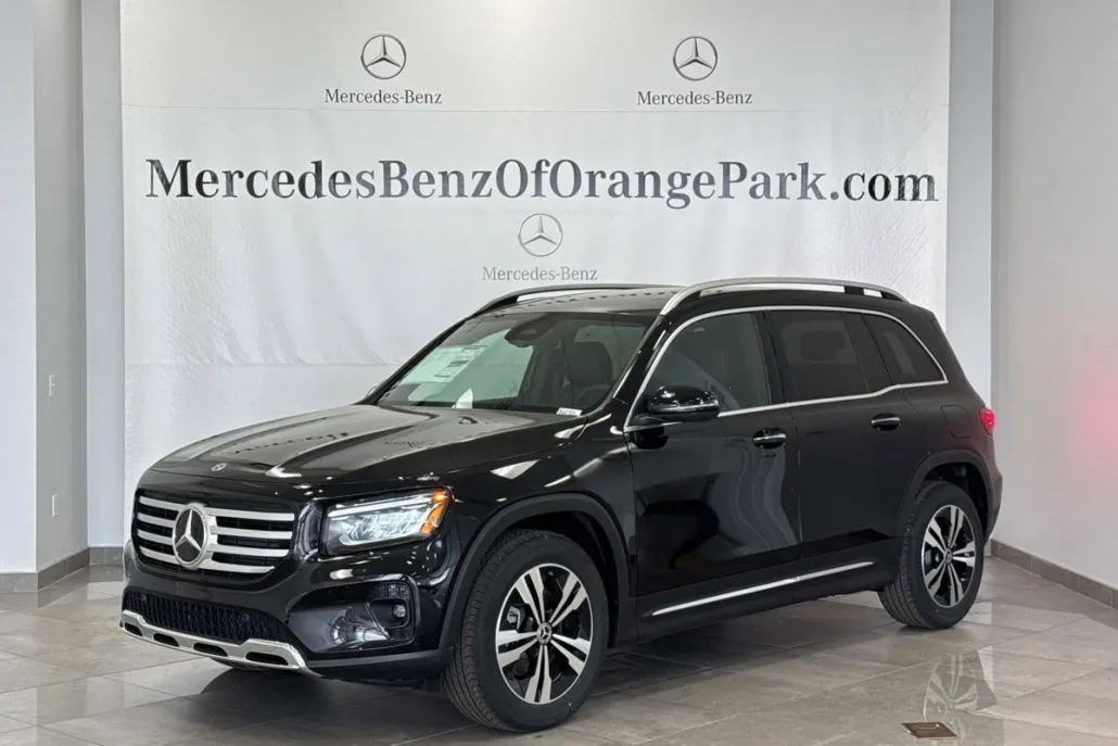 2025 Mercedes Benz GLB 250 photo 1