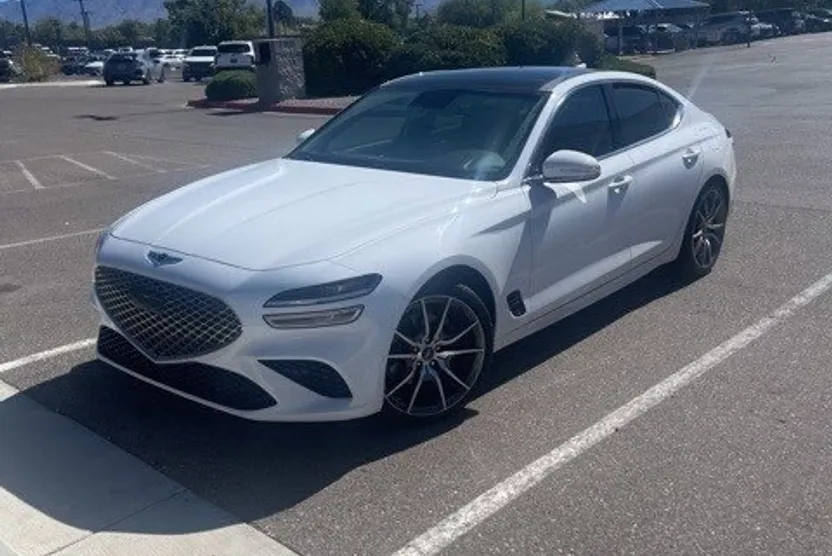 2022 Genesis G70 2.0T Prestige photo 1