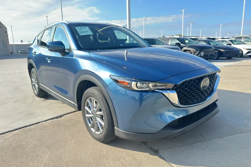 2022 Mazda CX-5 2.5 S Preferred photo 1