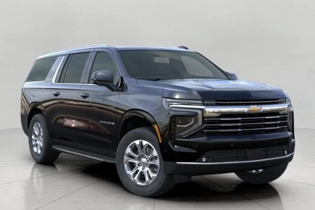2025 Chevrolet Suburban LT photo 1
