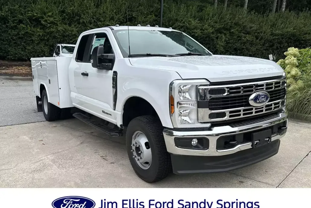 2025 Ford F-350 XL photo 1
