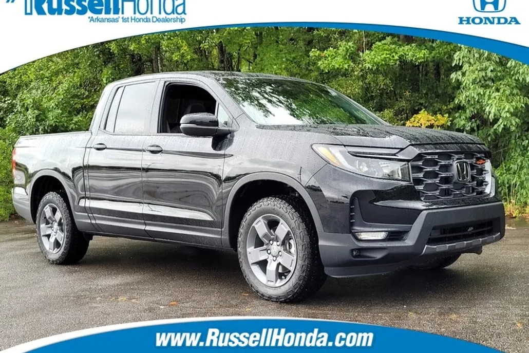 2025 Honda Ridgeline TrailSport photo 1