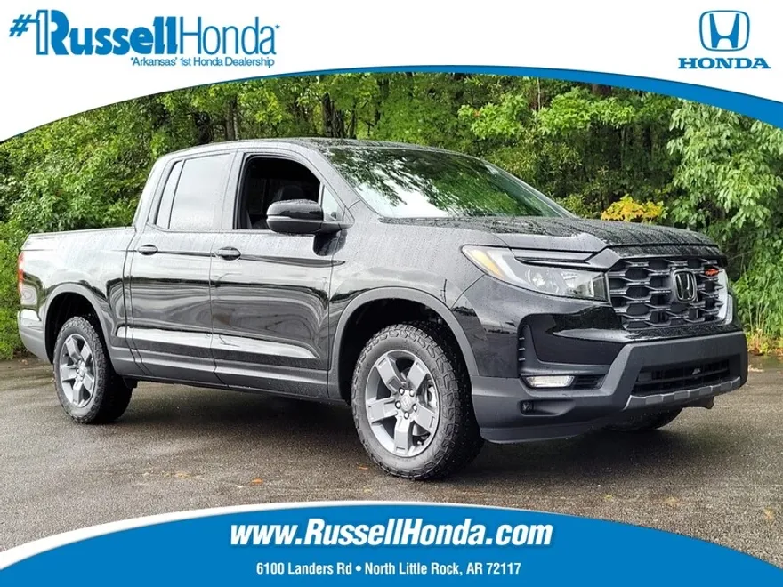 2025 Honda Ridgeline TrailSport photo 1