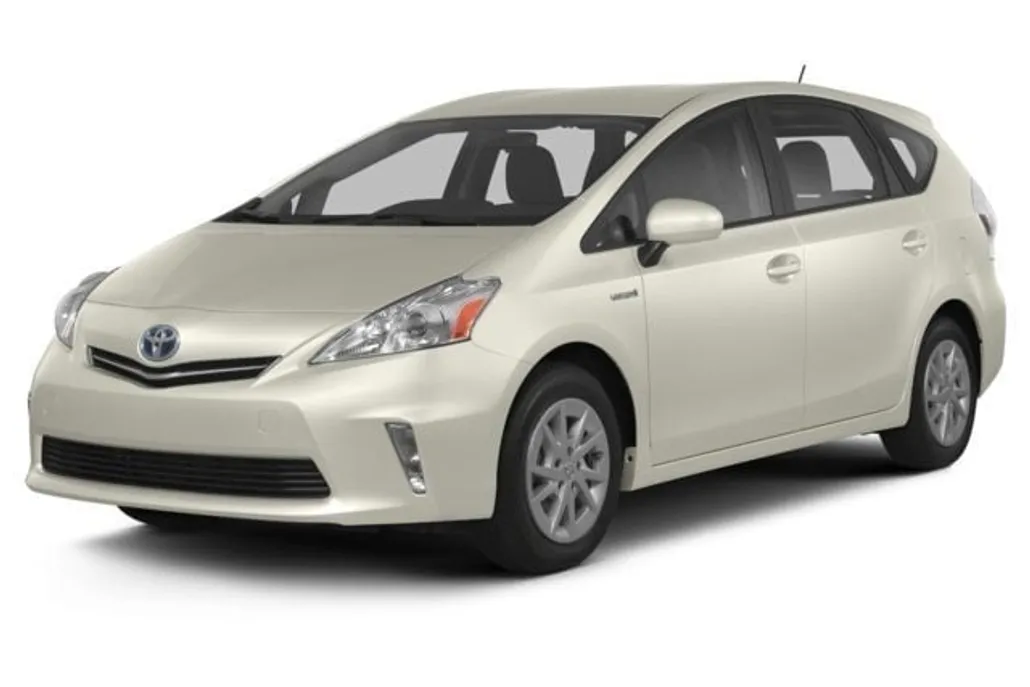 2013 Toyota Prius V Five photo 1