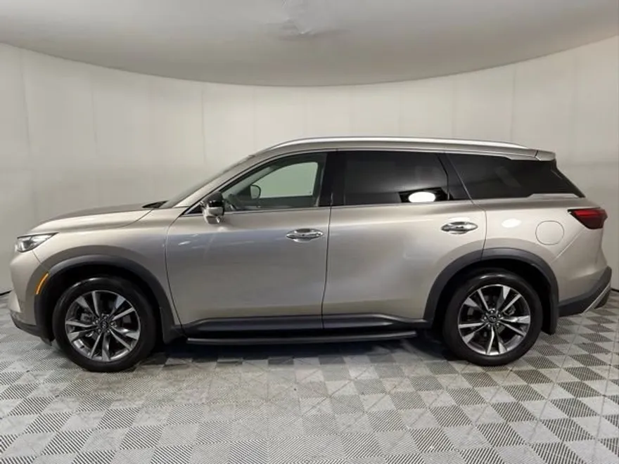 2023 Infiniti QX60 Luxe photo 1