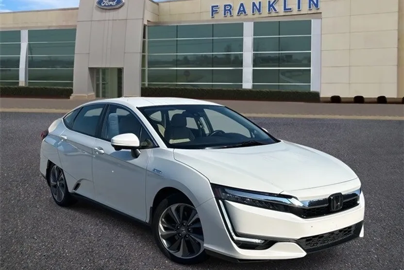 2018 Honda Clarity Plug-In Hybrid Touring photo 1