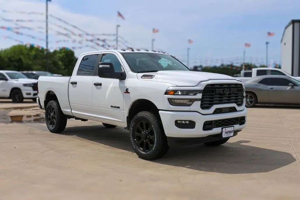 2025 Ram 2500 Big Horn photo 1