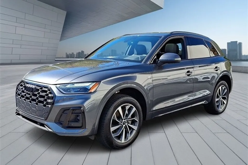 2024 Audi Q5 45 S line Premium photo 1