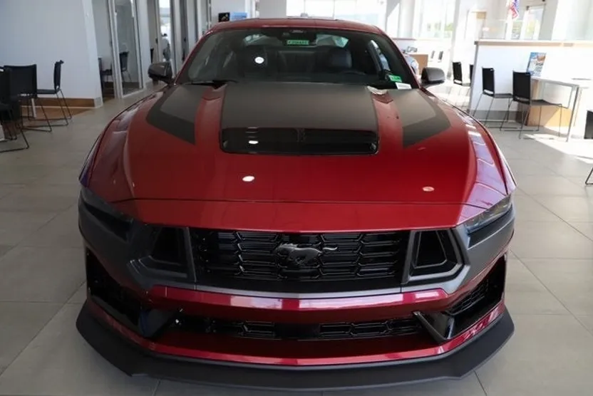 2025 Ford Mustang Dark Horse Premium photo 1