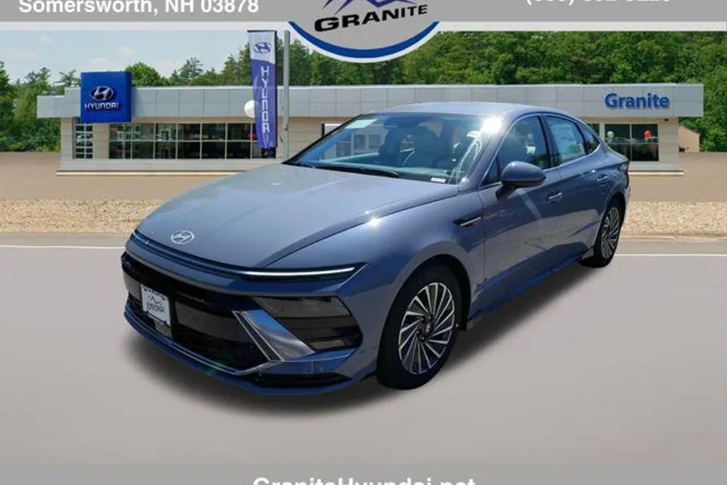 2025 Hyundai Sonata Hybrid SEL photo 1