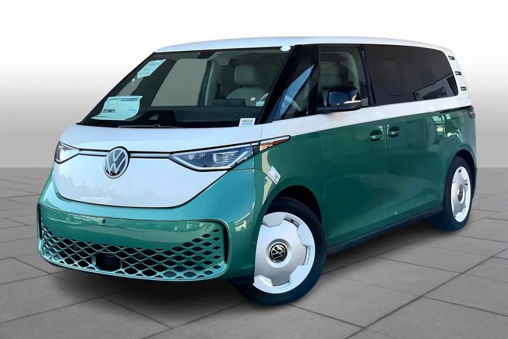 2025 Volkswagen ID. Buzz photo 1