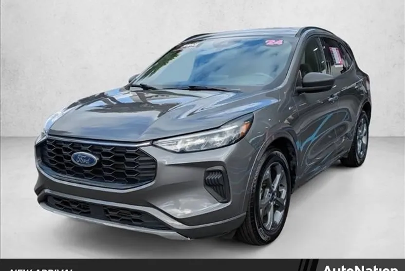 2024 Ford Escape ST-Line photo 1