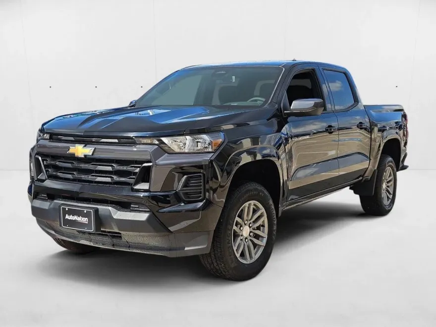 2026 Chevrolet Colorado LT photo 1